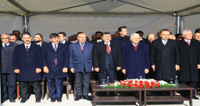 ERZİNCAN TARİHİ GÜNLERİNDEN BİRİNİ YAŞADI