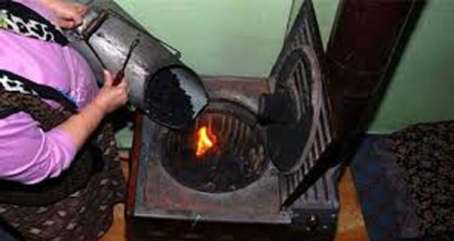 4 KİŞİLİK AİLE ZEHİRLENDİ